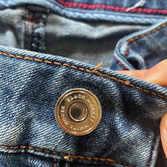 White House black market Jeans 00 - Picture 4 of 6